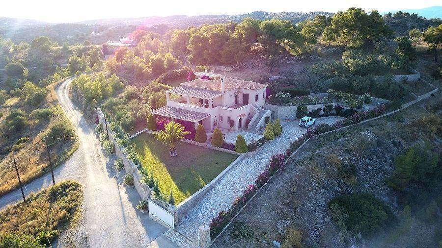 Detached house 200 sq.m.