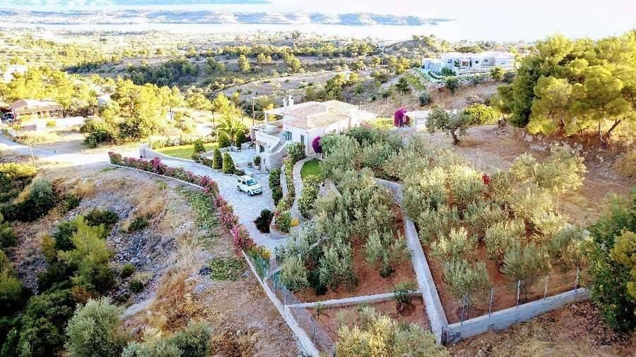 Detached house 200 sq.m.