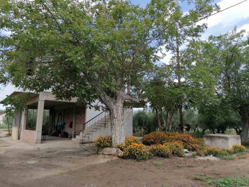 In Kefalari, Argos, a floor house of 70 sq.m. is for sale