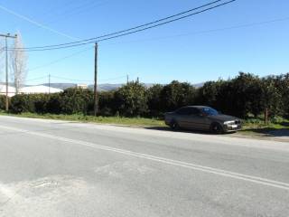 next to a main street of great commercial value, a parcel of