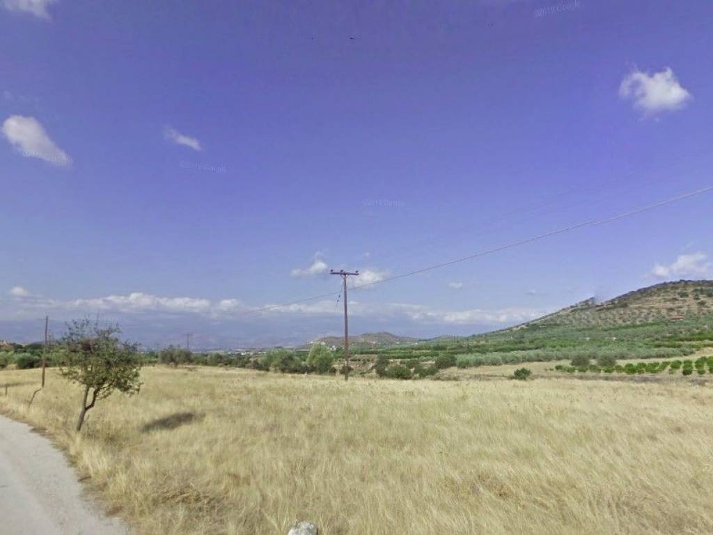 Land for sale of 10 acres with drilling