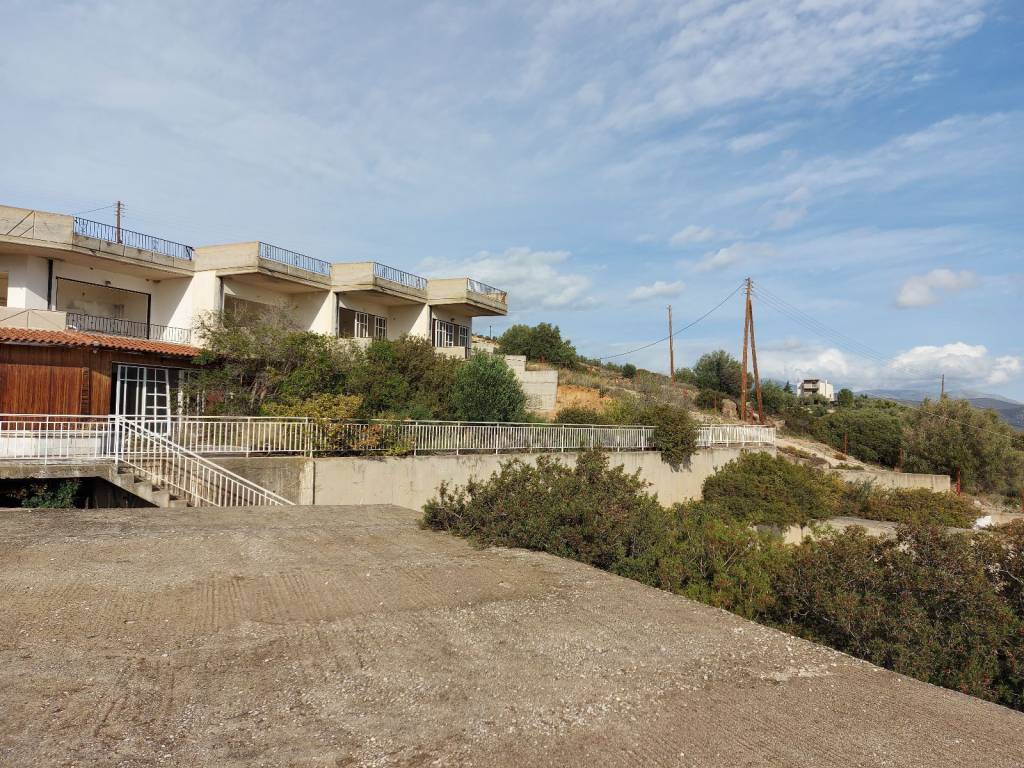 for sale a hotel unit consisting of 26 rooms with panoramic