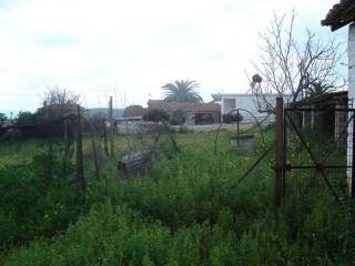 In the center of the village St. Hadrian Nafplion, plot 550