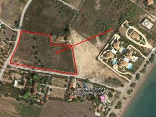 Excellent seaside parcel in Porto Heli in Petrothalasa area