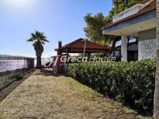 Sea Front Villa for Sale in Anthidona Drosia