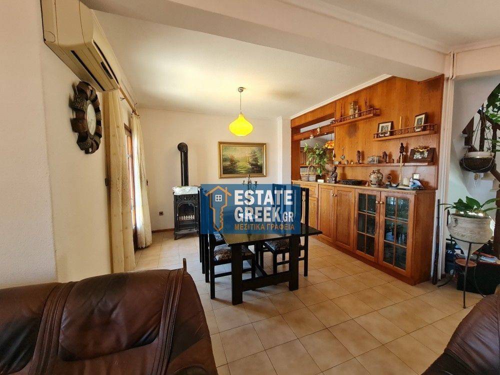 ★ 40m from the Sea ★ Independent ground floor apartment ★ Plot 371sqm ★