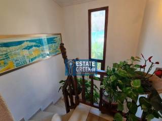 ★ 40m from the Sea ★ Independent ground floor apartment ★ Plot 371sqm ★