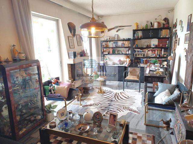 LIVING ROOM WITH FIREPLACE