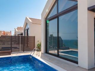 Luxury Villa for sale in Kalyves, Chania