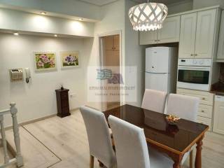 KITCHEN - DINING AREA