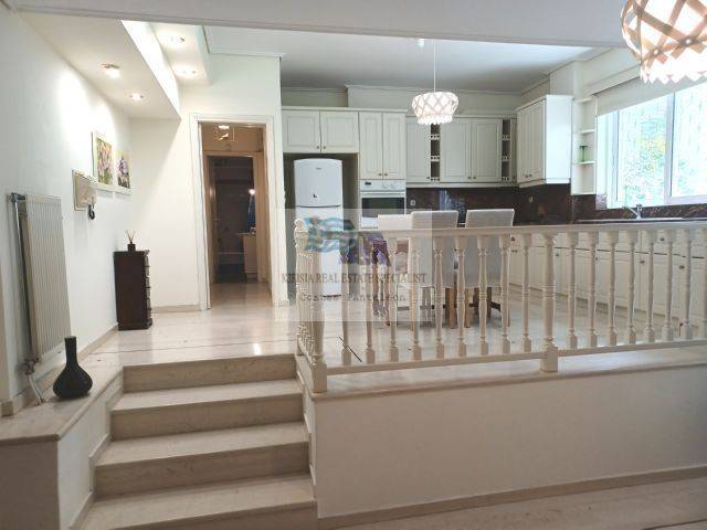 KITCHEN - DINING AREA