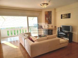 LIVING ROOM WITH FIREPLACE