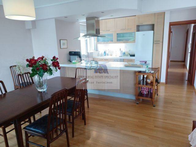 DINING AREA - OPEN PLAN KITCHEN