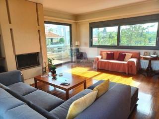 LIVING ROOM WITH FIREPLACE