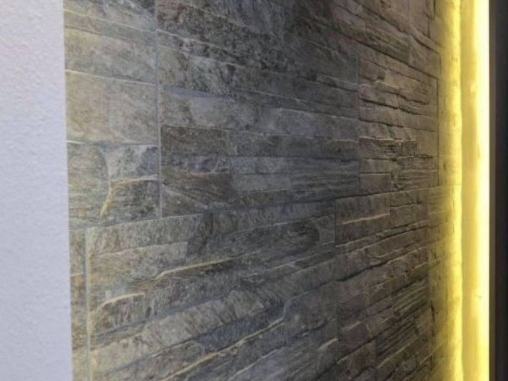 .....................................