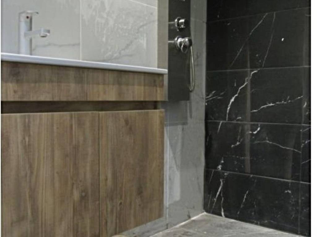 ...................................................