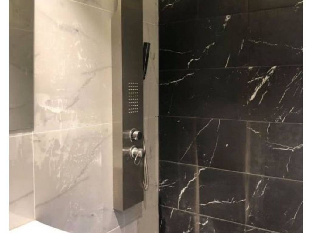 ............................................................