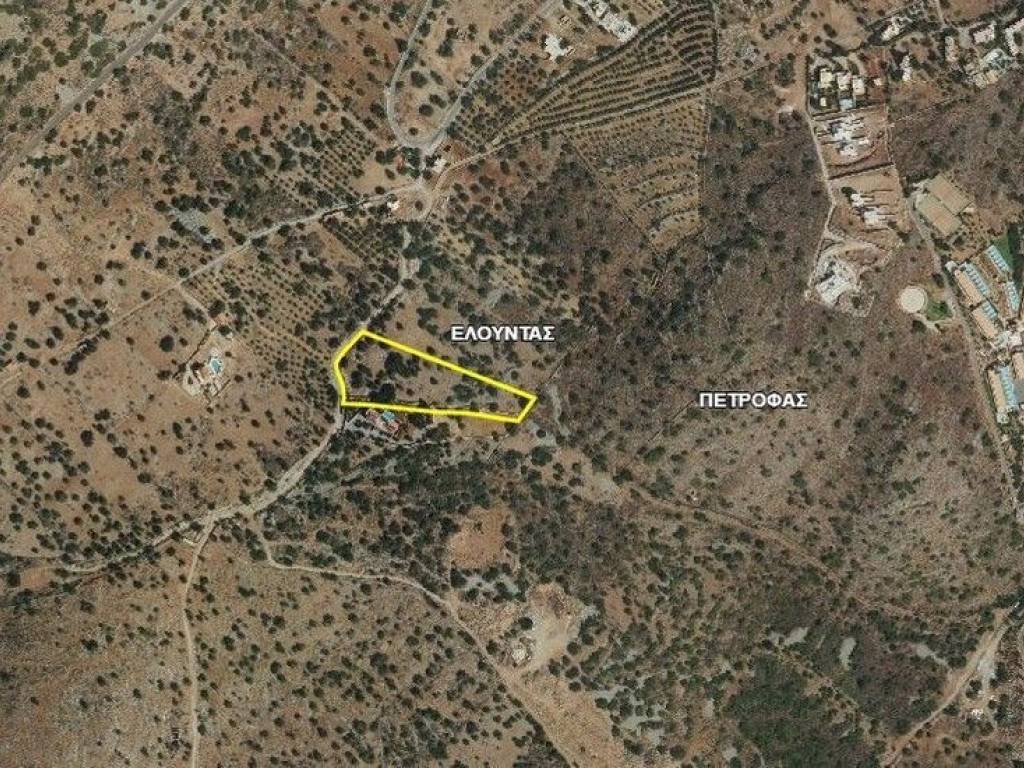 10 - Poleitai ge ektases 8000 tm. sten Krete.