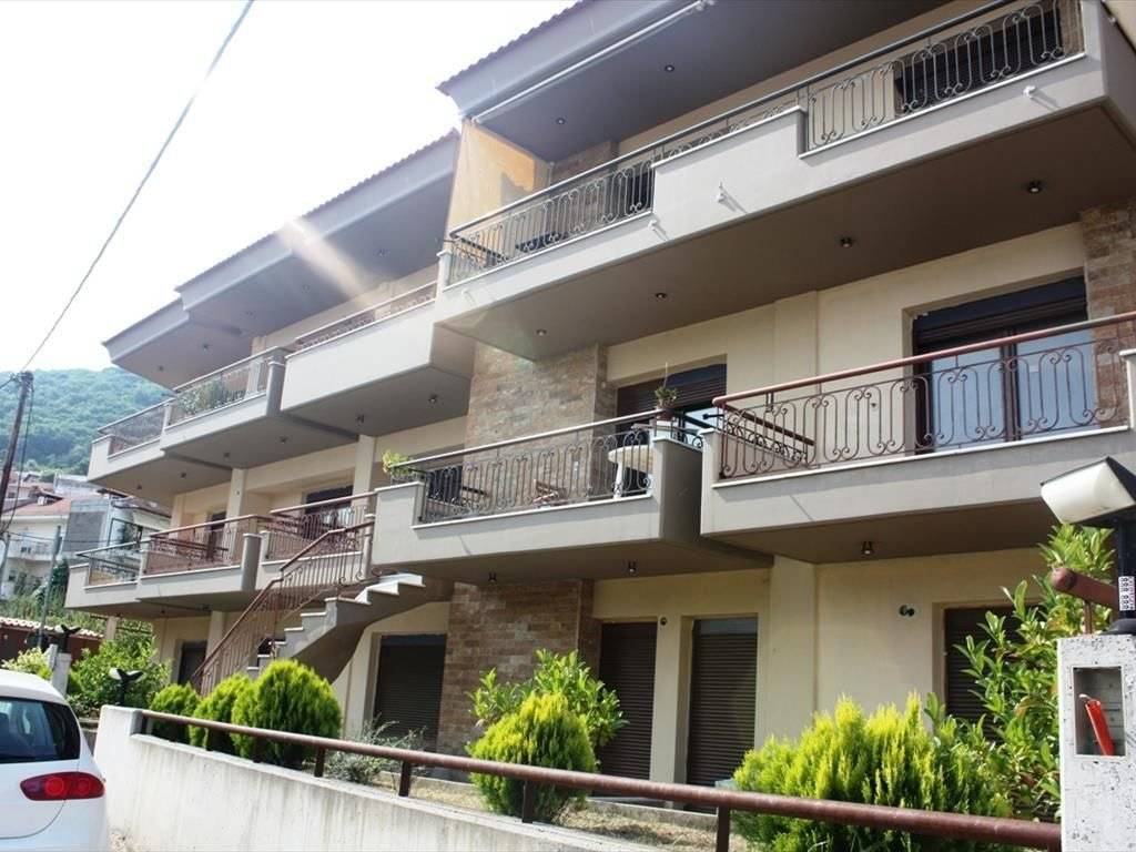 3 - Πωλείται μεζονέτα έκτασης 100 τμ στα περίχωρα Θεσσαλονίκ.