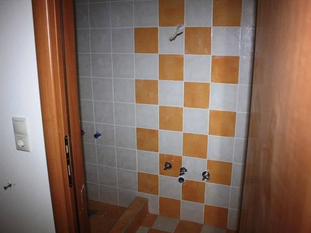 17 - Πωλείται μεζονέτα έκτασης 100 τμ στα περίχωρα Θεσσαλονί.