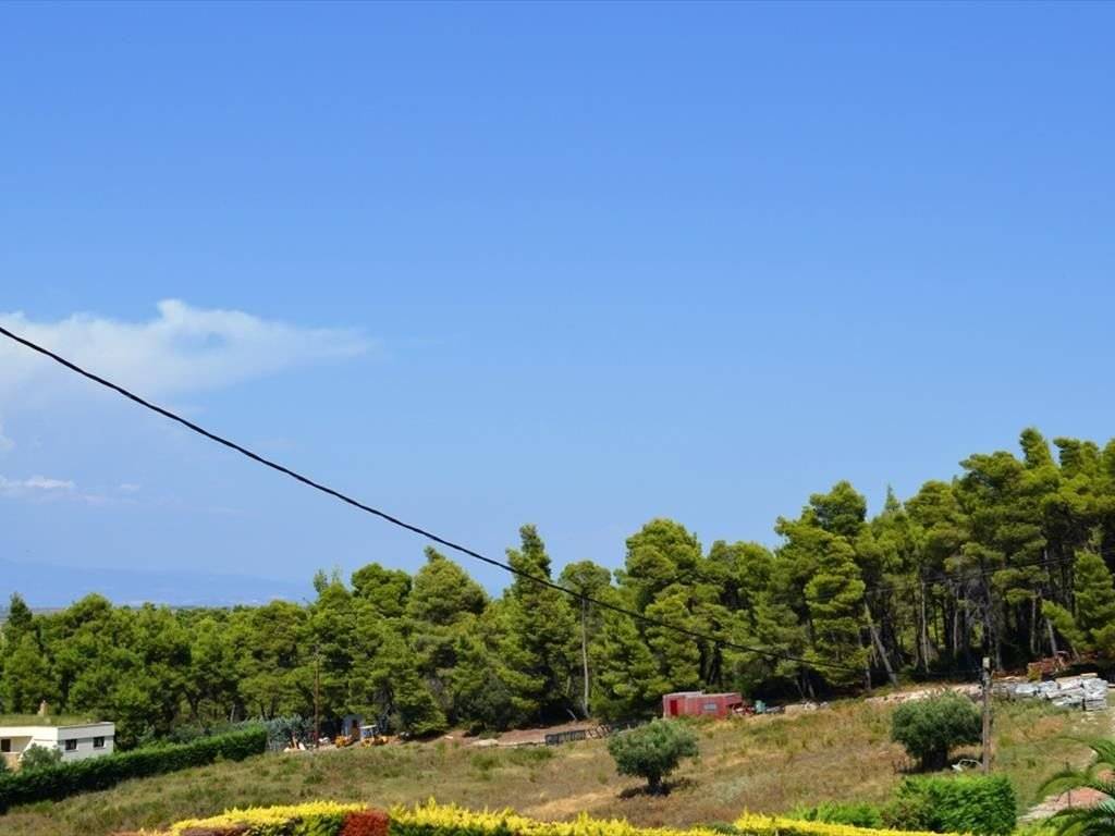 7 - Πωλείται 3-όροφη μονοκατοικία έκτασης 120 τμ στην Κασσάν.