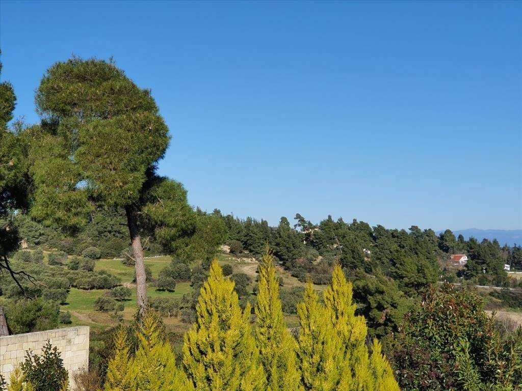 4 - Πωλείται 2-όροφη μονοκατοικία έκτασης 140 τμ στην Κασσάν.