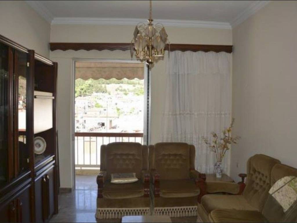 for sale a bright, 3-room penthouse apartment of 80 sqm,