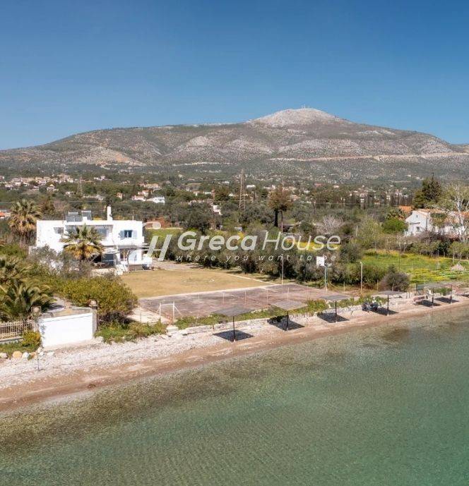 Seafront Villa for sale in Evia Eretria