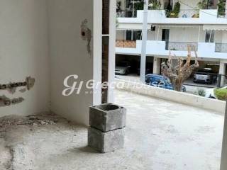 Residential building for sale in Ymittos