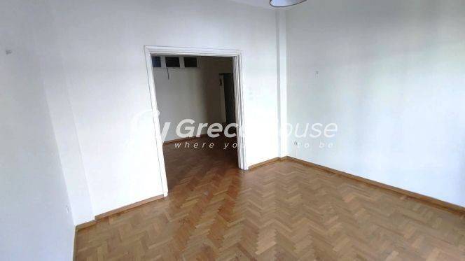 Bright apartment for sale in Athens Pagrati