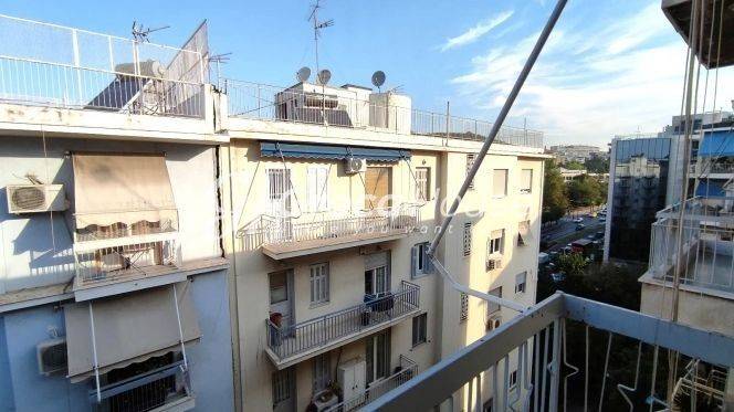 Bright apartment for sale in Athens Pagrati