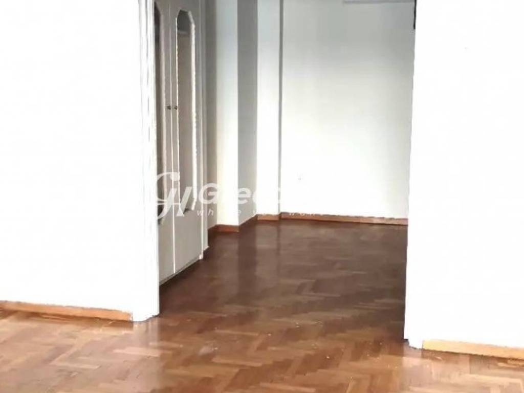 Bright apartment for sale in Athens Pagrati