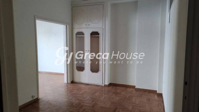 Bright apartment for sale in Athens Pagrati