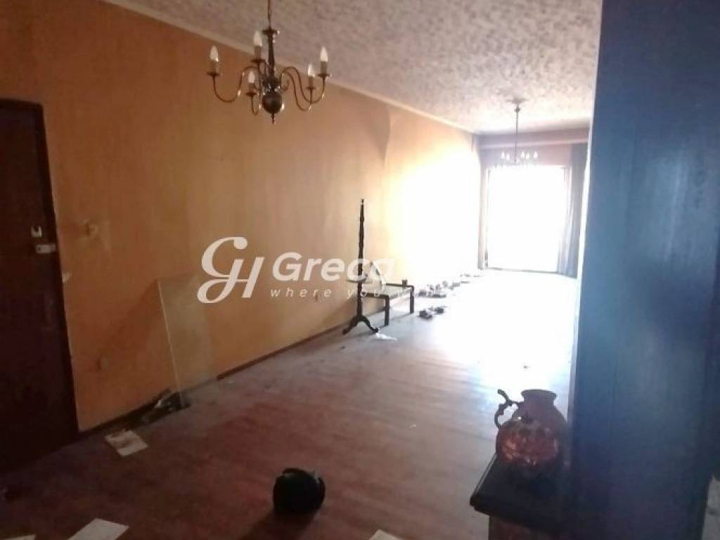 Bright apartment for sale in Pagrati.