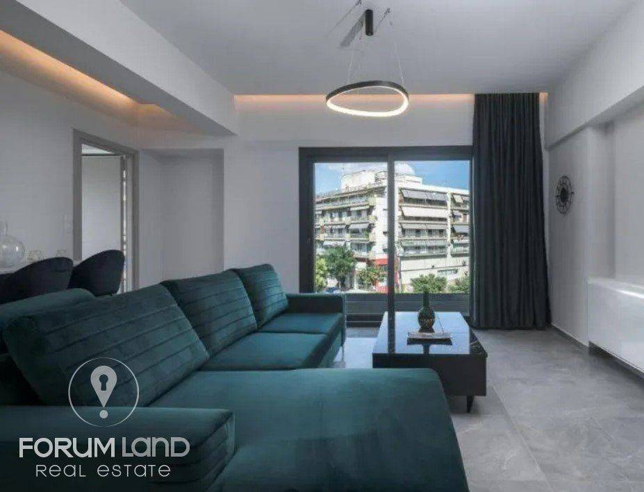 Forumland Real Estate, Καθιστικό