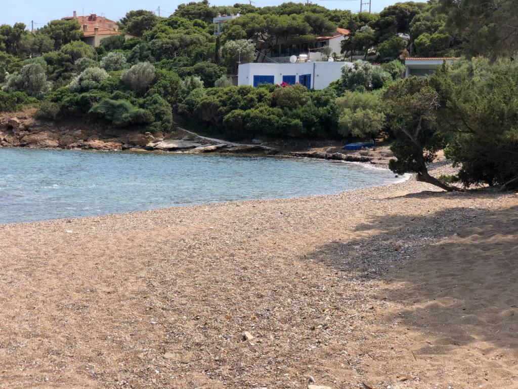 Cavatza Beach in Sounio