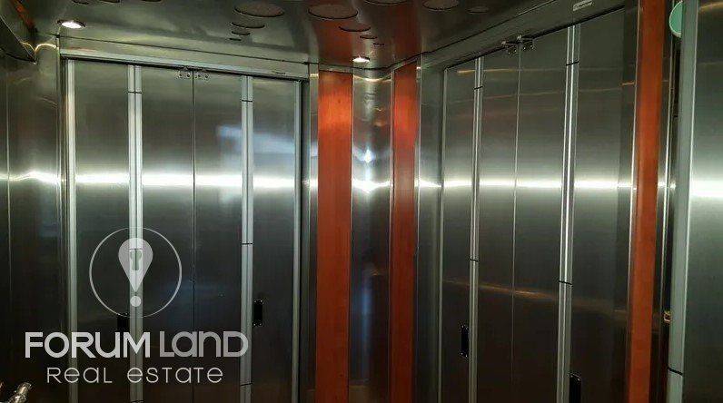 Forumland Real Estate, Anelkysteras