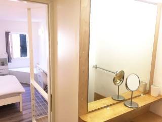 Μπάνιο - Υπνοδωμάτιο