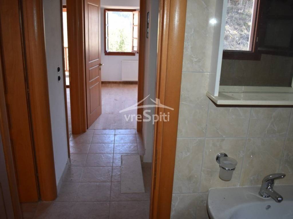 ΕΣΩΤΕΡΙΚΗ ΑΠΟΨΗ ΤΗΣ ΚΑΤΟΙΚΙΑΣ