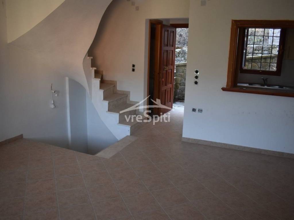 ΕΣΩΤΕΡΙΚΗ ΑΠΟΨΗ ΤΗΣ ΚΑΤΟΙΚΙΑΣ