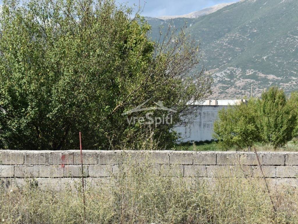 Φωτογραφίες οικοπέδου.