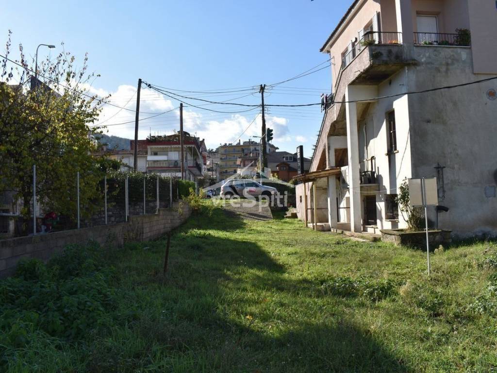 Φωτογραφίες οικοπέδου.