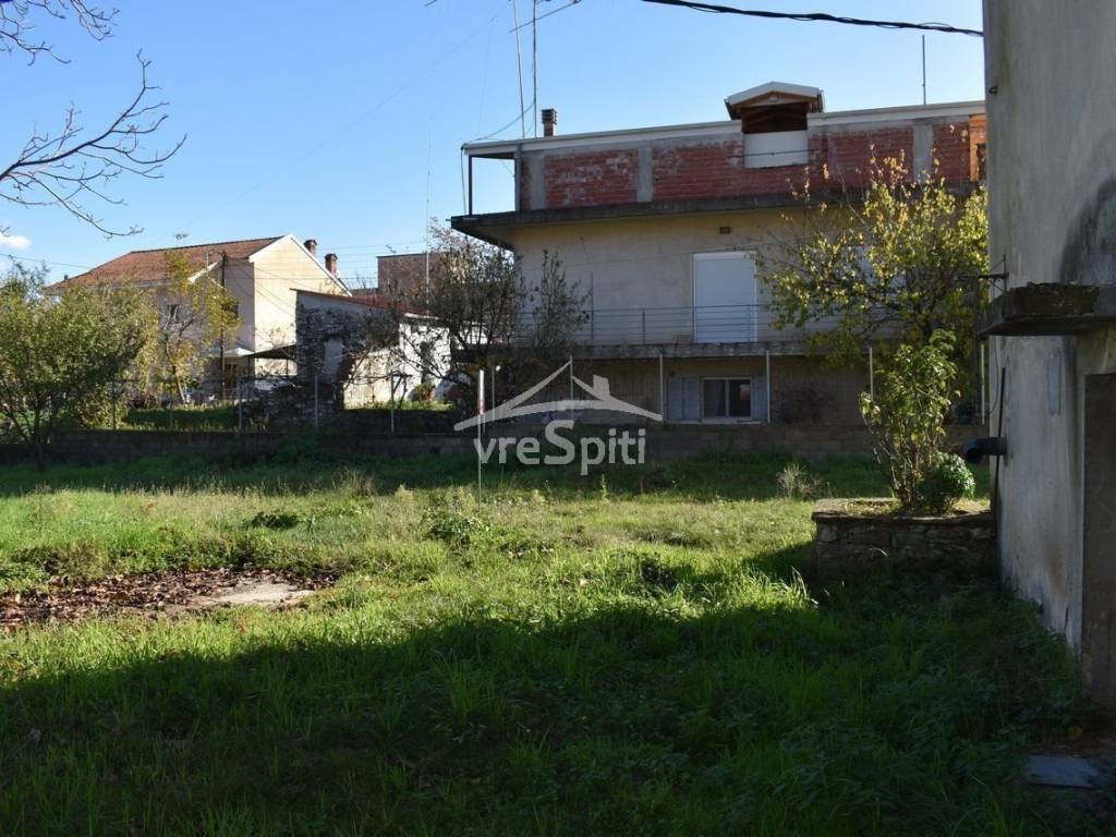 Φωτογραφίες οικοπέδου.