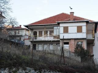 ΑΠΟΨΗ ΜΟΝΟΚΑΤΟΙΚΙΑΣ ΕΞΩΤΕΡΙΚΑ