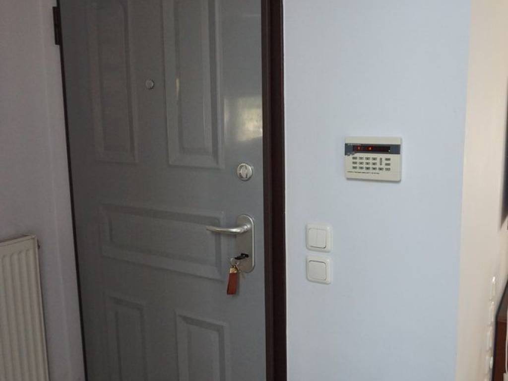 ΠΟΡΤΑ ΑΣΦΑΛΕΙΑΣ