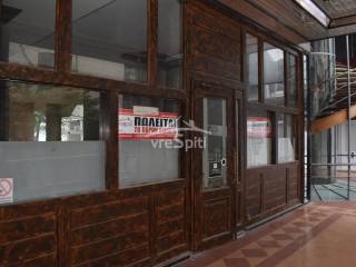 ΕΞΩΤΕΡΙΚΗ ΑΠΟΨΗ ΚΑΤΑΣΤΗΜΑΤΟΣ