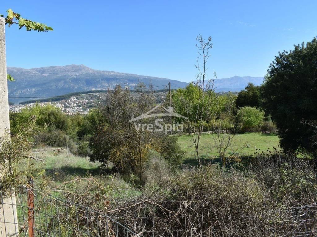 Φωτογραφίες οικοπέδου.