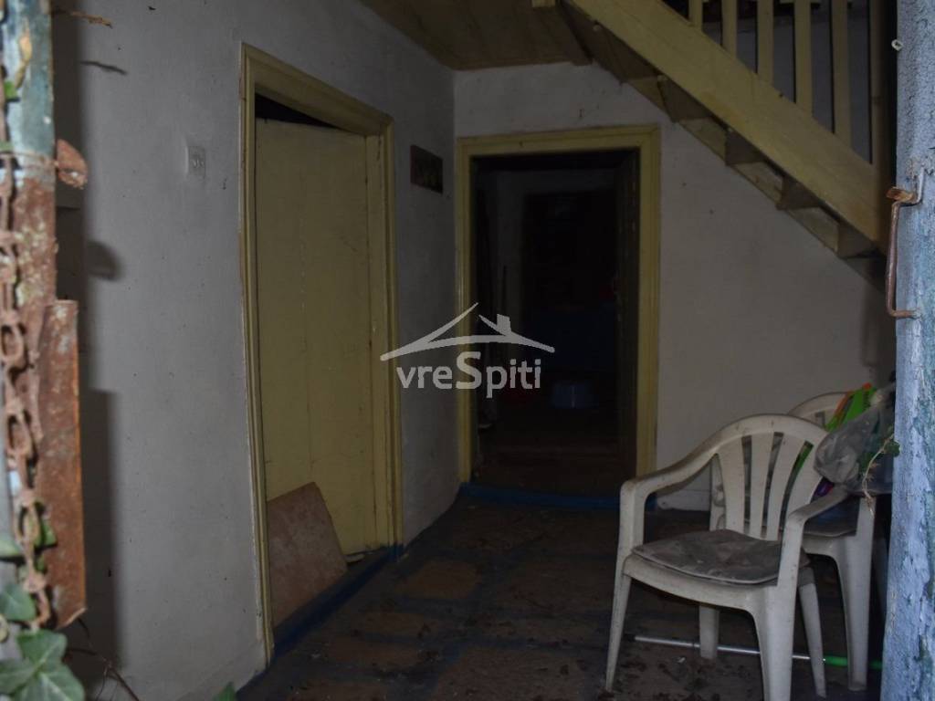 ΕΣΩΤΕΡΙΚΗ ΑΠΟΨΗ