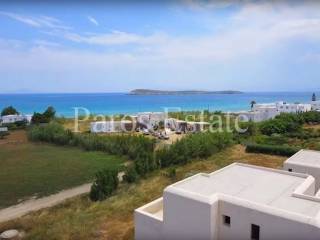 Κατοικίες &amp; απόσταση από την παραλία - Houses and beach 