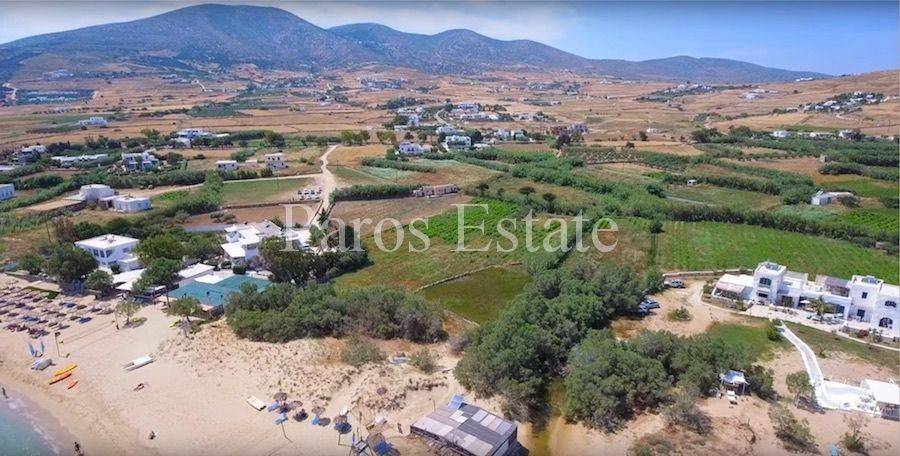 Κατοικίες &amp; απόσταση από την παραλία - Houses and beach 